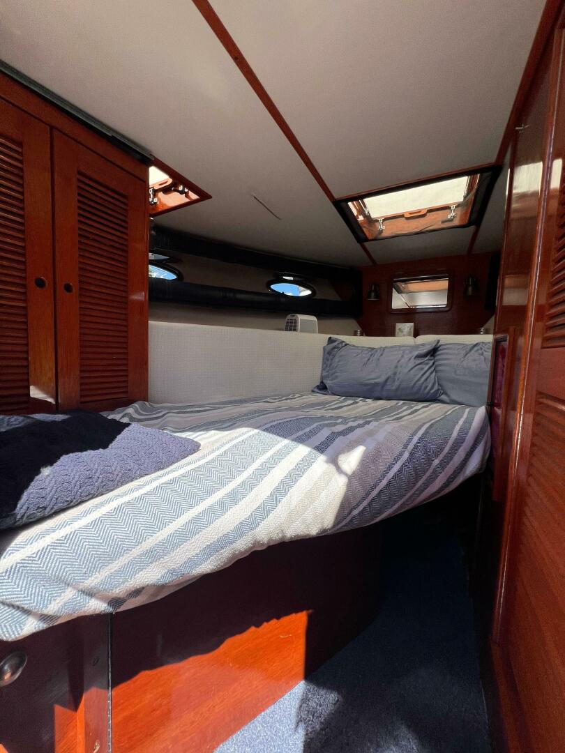 Slide: The Image of Windsor Craft 31 Picnic Boat 1992 - 5218758