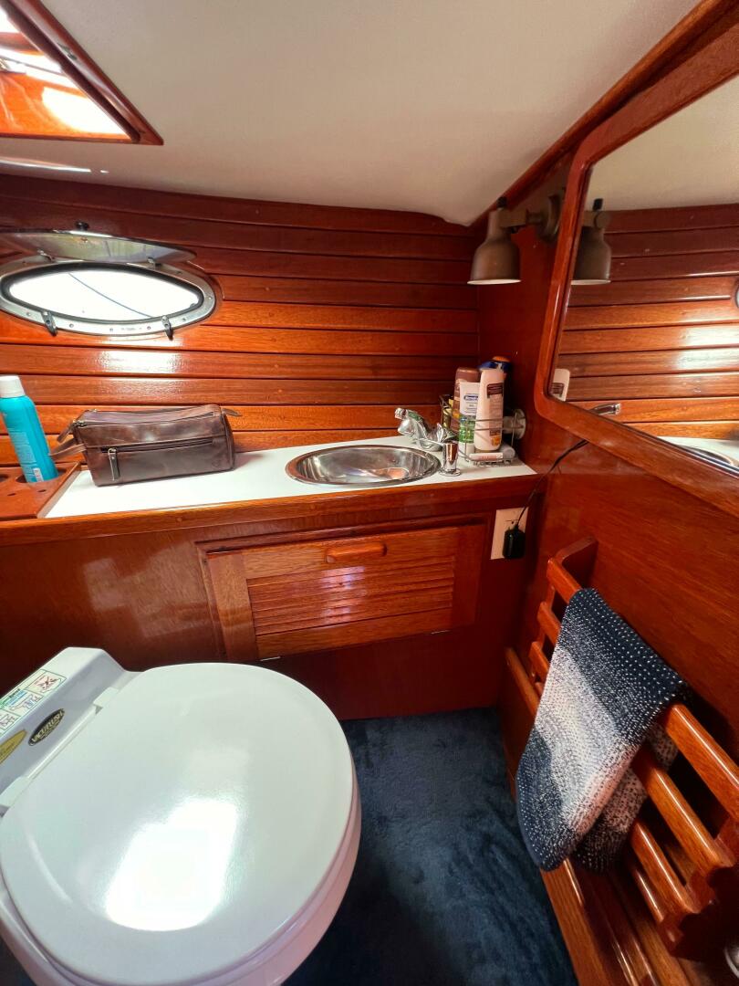 Slide: The Image of Windsor Craft 31 Picnic Boat 1992 - 5218761