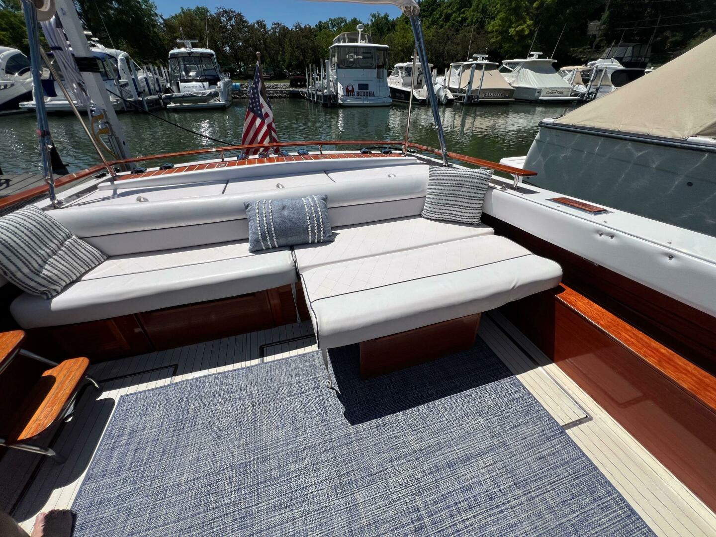 Slide: The Image of Windsor Craft 31 Picnic Boat 1992 - 5218762