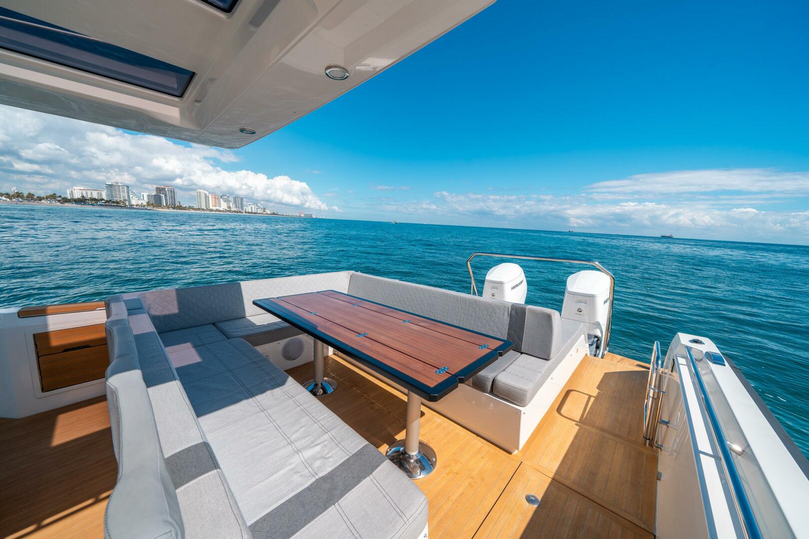 Slide: The Image of Windy 44 SRX 2022 - 5094415