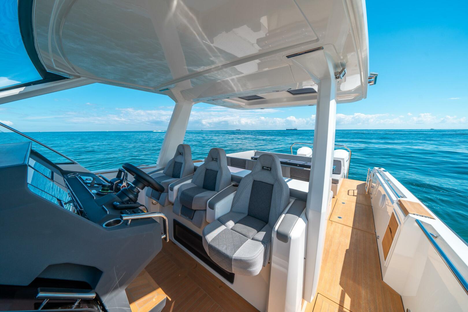 Slide: The Image of Windy 44 SRX 2022 - 5094420