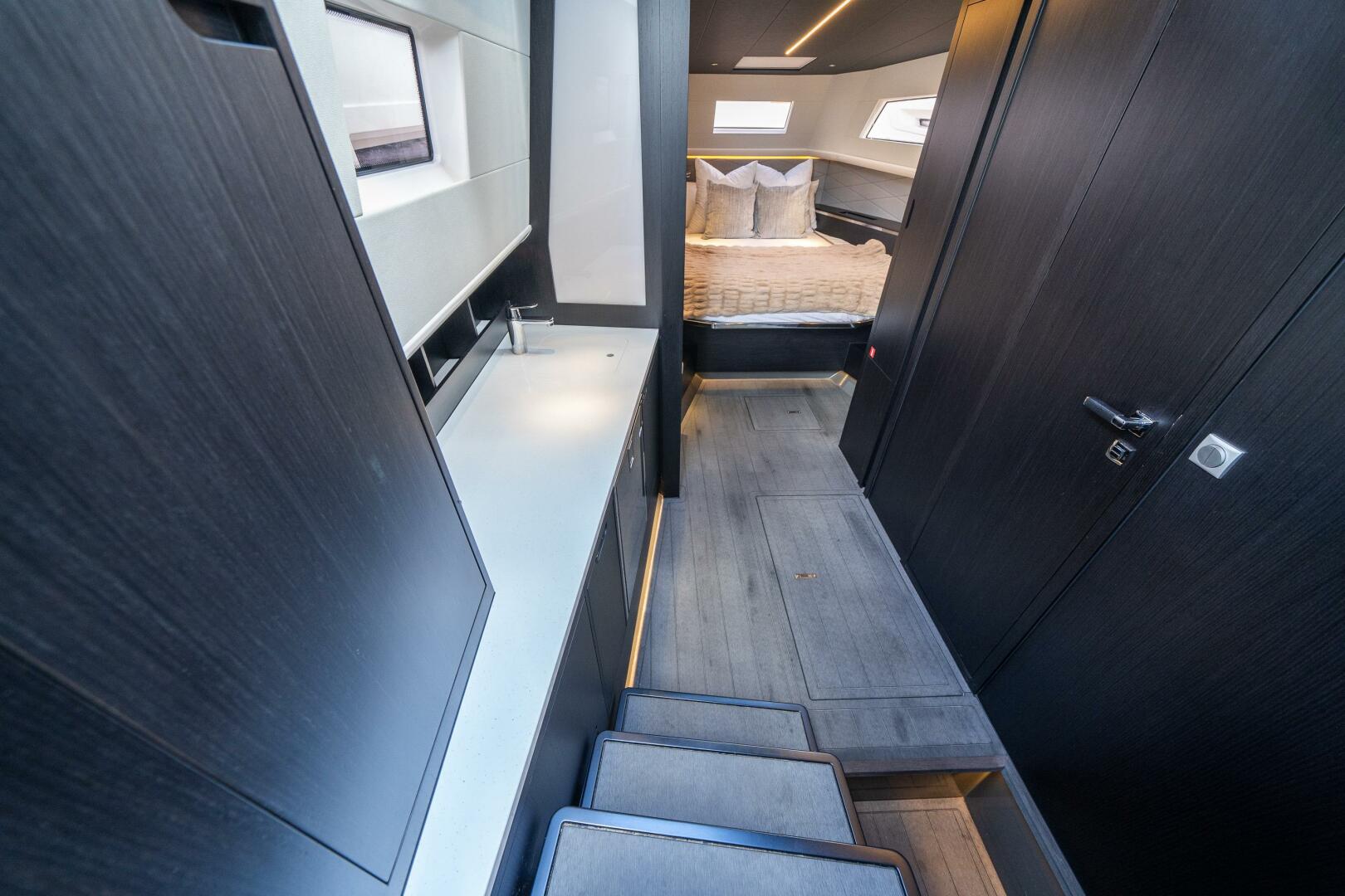 Slide: The Image of Windy 44 SRX 2022 - 5094429