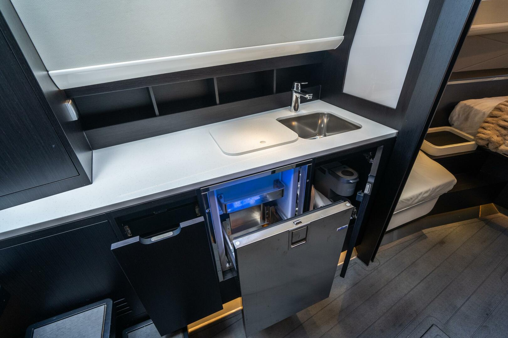 Slide: The Image of Windy 44 SRX 2022 - 5094431