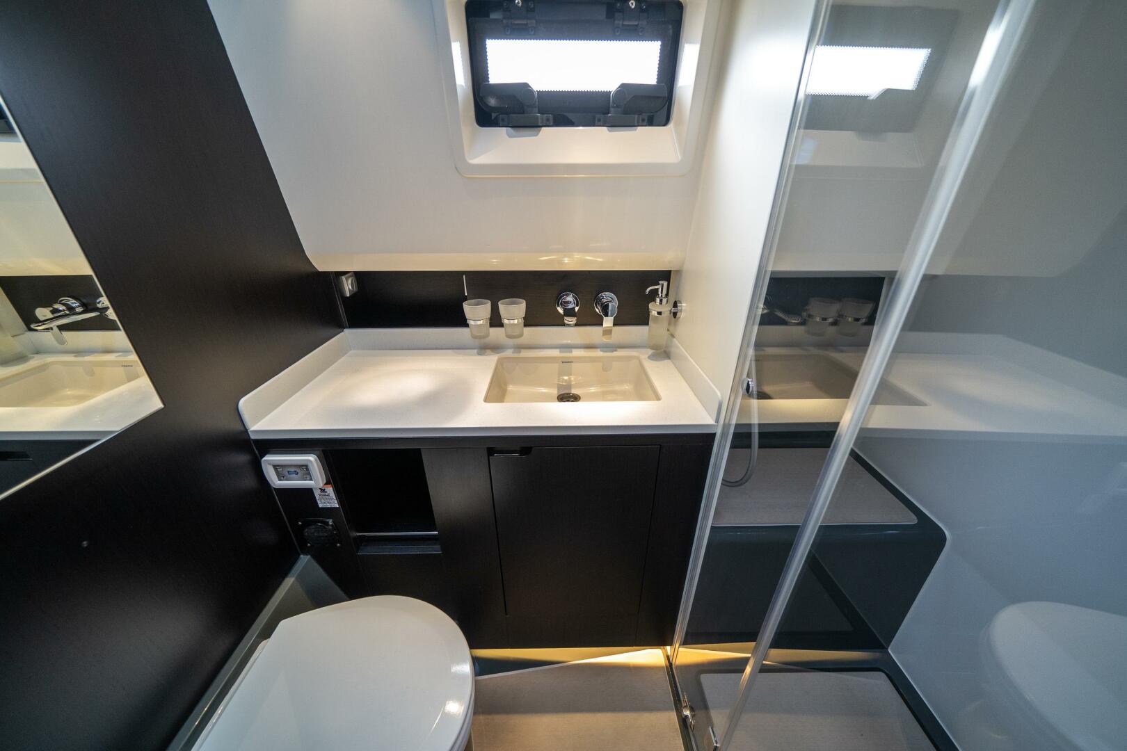 Slide: The Image of Windy 44 SRX 2022 - 5094436