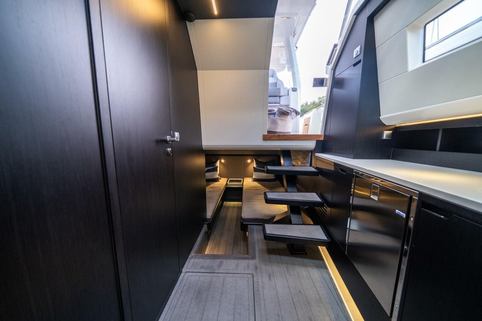 Slide: The Image of Windy 44 SRX 2022 - 5094437