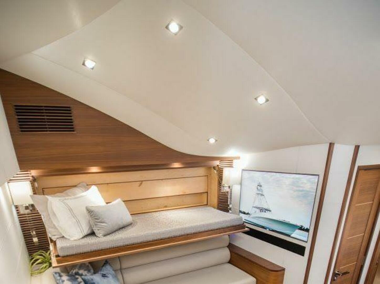 Slide: The Image of Winter Custom Yachts Express 2018 - 5139026