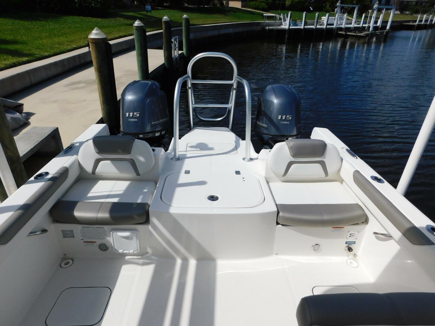 Slide: The Image of World Cat 23 2020 - 5238853