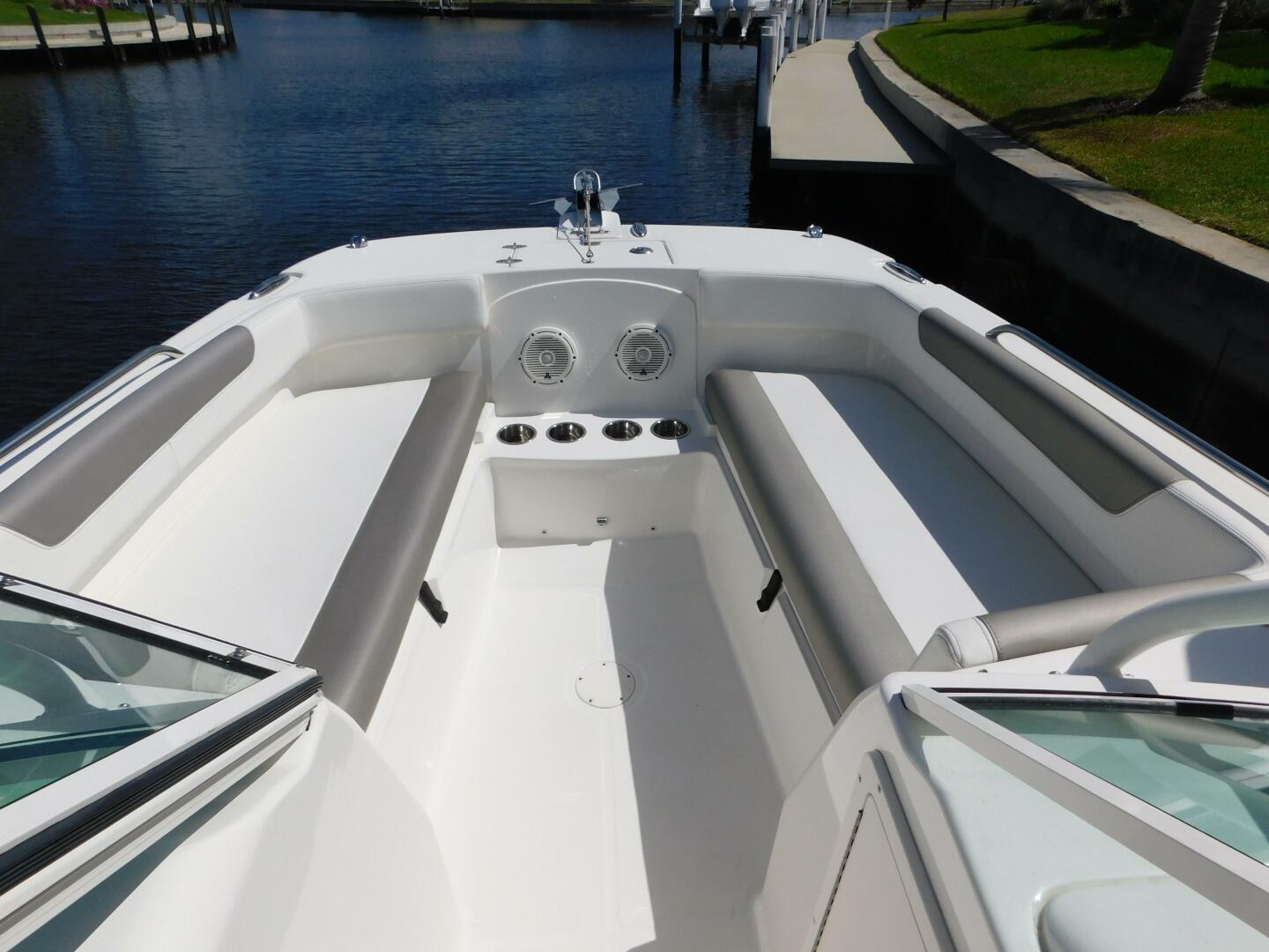 Slide: The Image of World Cat 23 2020 - 5238855