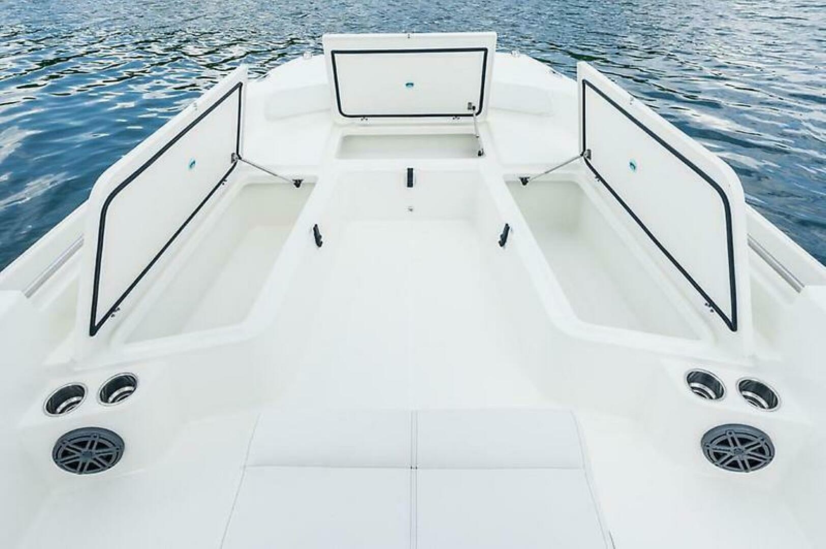 Slide: The Image of World Cat 230 CC 2019 - 4828524