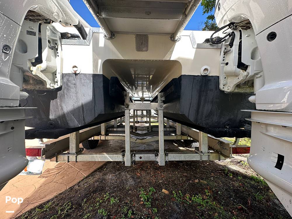 Slide: The Image of World Cat 246SF 1999 - 15835306