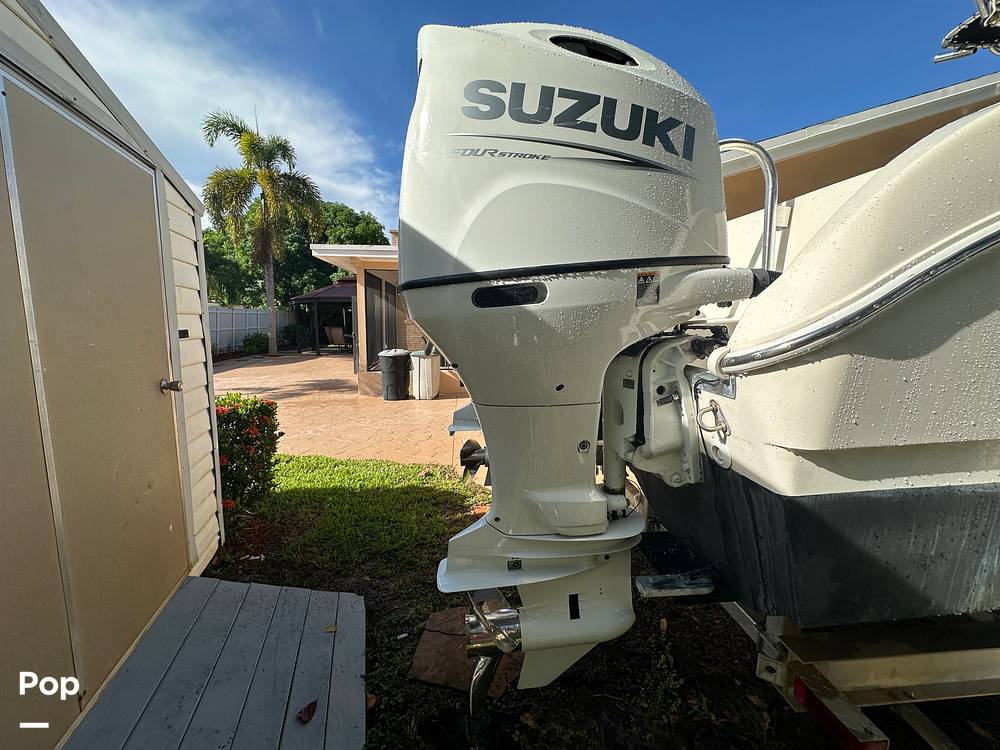 Slide: The Image of World Cat 246SF 1999 - 15835307