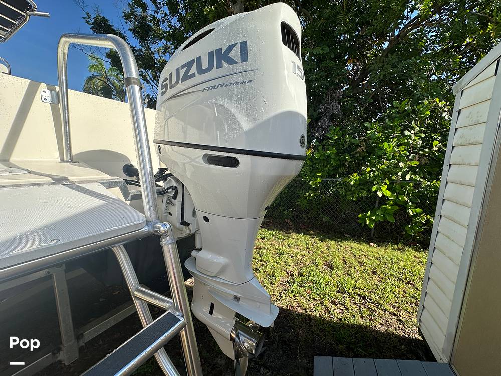 Slide: The Image of World Cat 246SF 1999 - 15835308