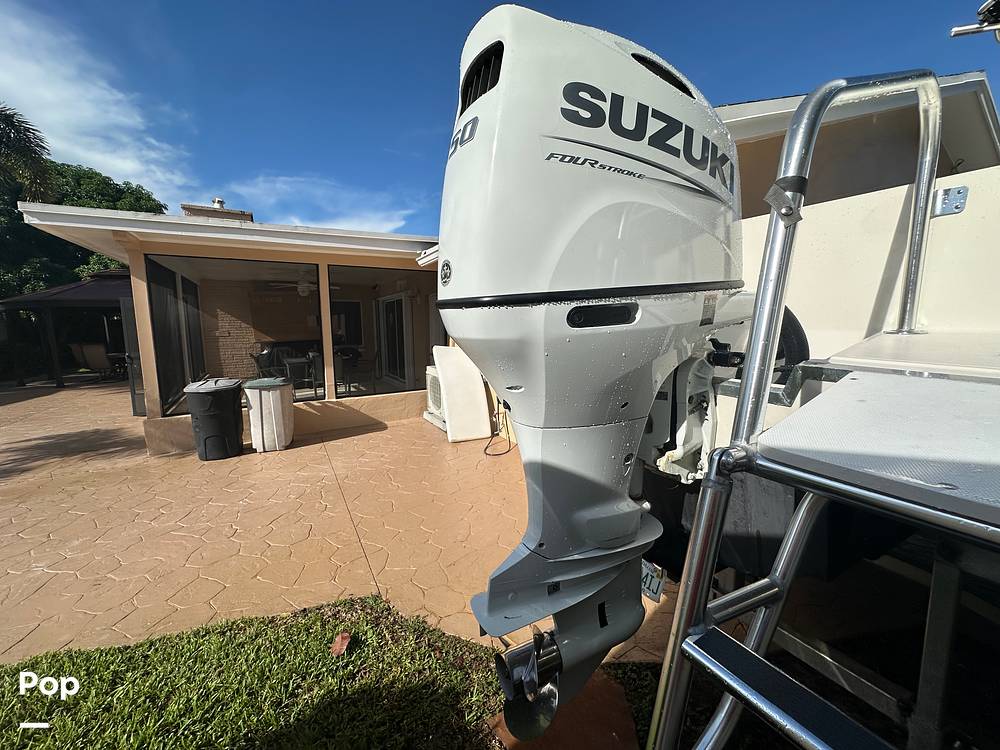 Slide: The Image of World Cat 246SF 1999 - 15835313