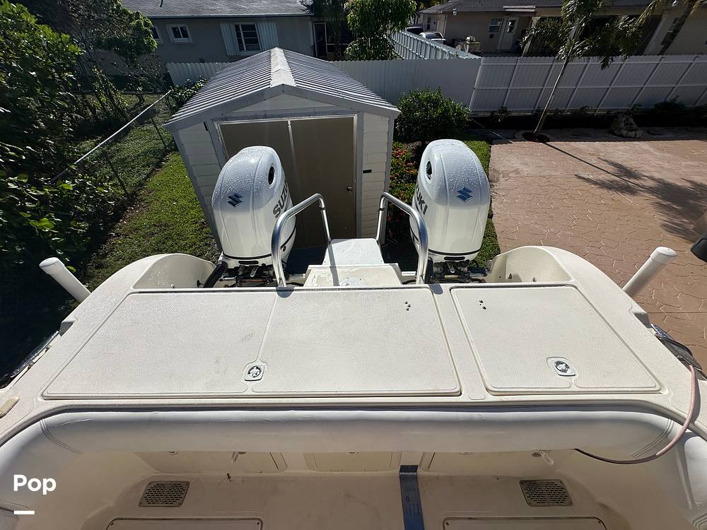 Slide: The Image of World Cat 246SF 1999 - 15835331