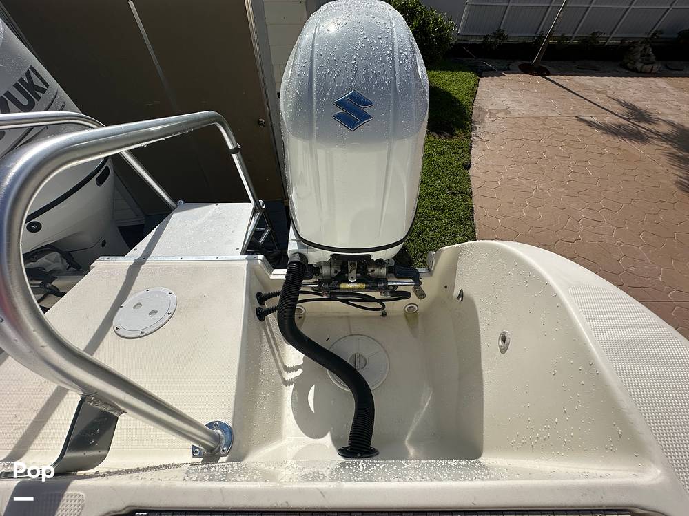 Slide: The Image of World Cat 246SF 1999 - 15835332