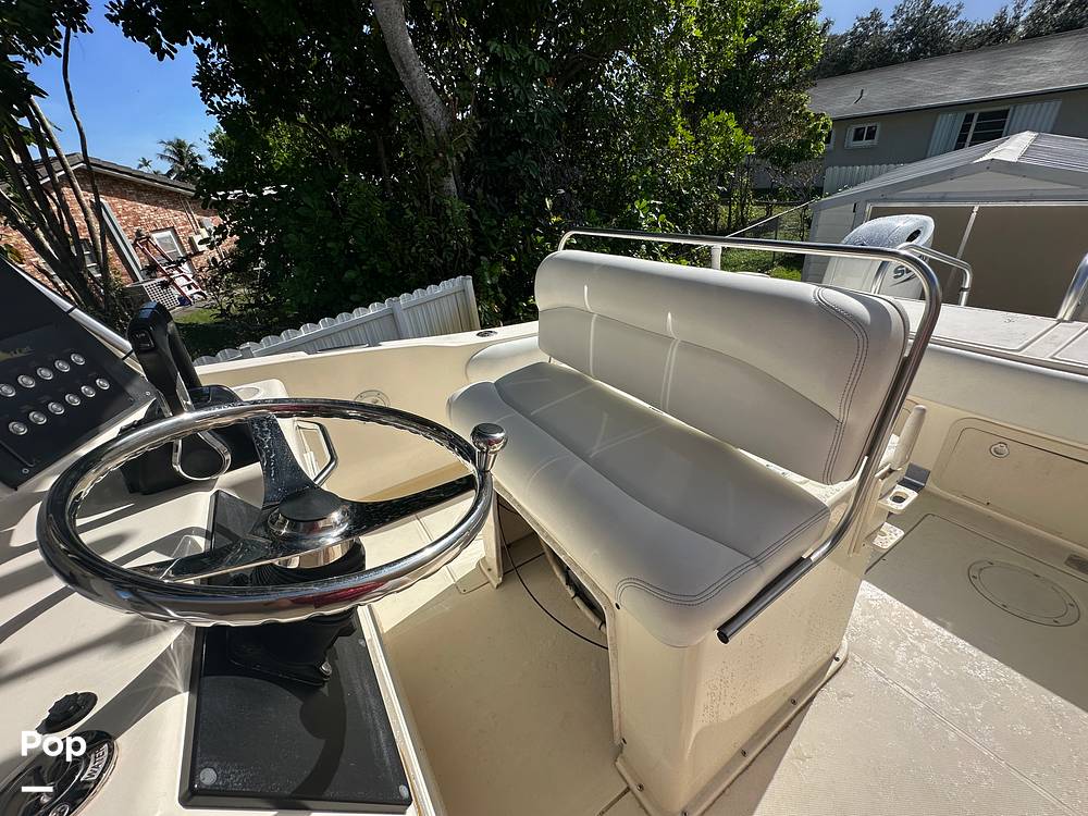 Slide: The Image of World Cat 246SF 1999 - 15835367