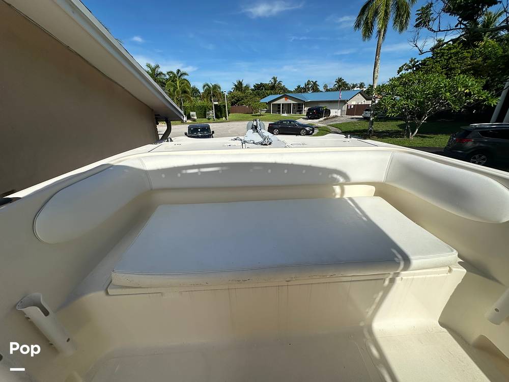 Slide: The Image of World Cat 246SF 1999 - 15835389