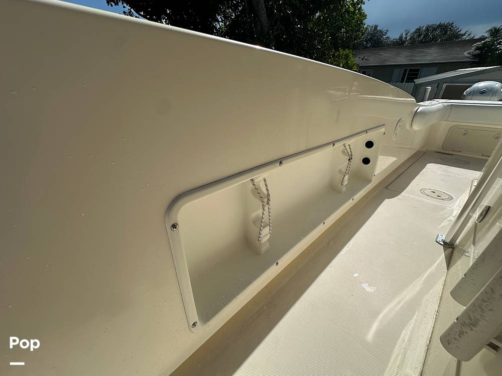 Slide: The Image of World Cat 246SF 1999 - 15835394