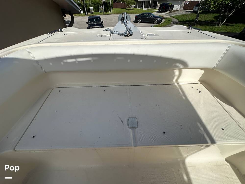 Slide: The Image of World Cat 246SF 1999 - 15835399