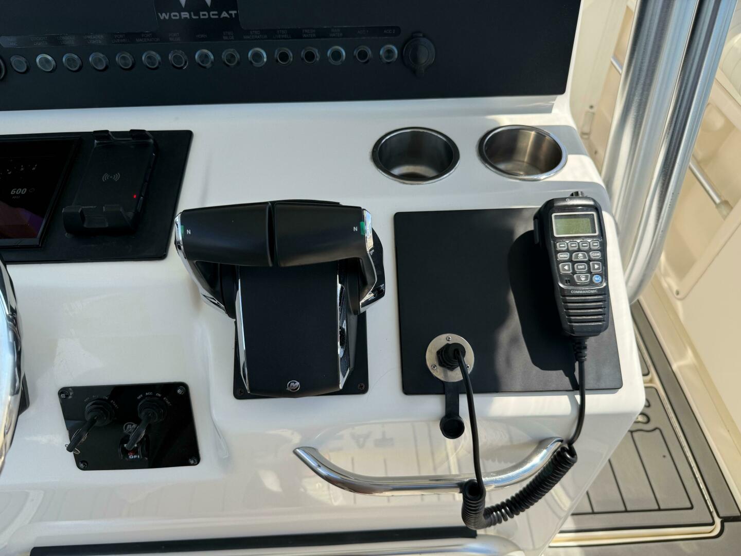 Slide: The Image of 2008 World Cat 270 Te Power 9792008 978176683 0 130520250656 30 - 5305601