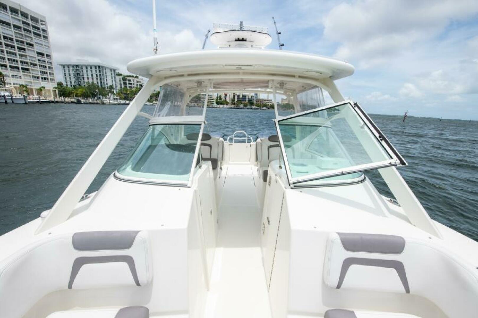Slide: The Image of World Cat 29 The Cat's Meow- Bow 2019 World Cat The Cat's Meow 296 - 5333727