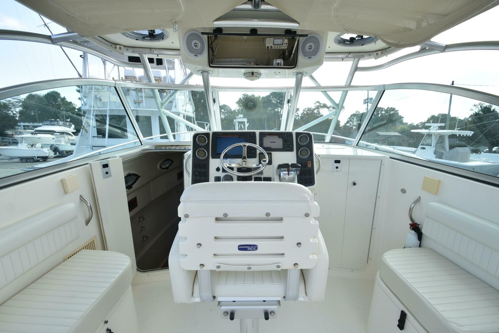 Slide: The Image of World Cat 32 EC 2008 - 19