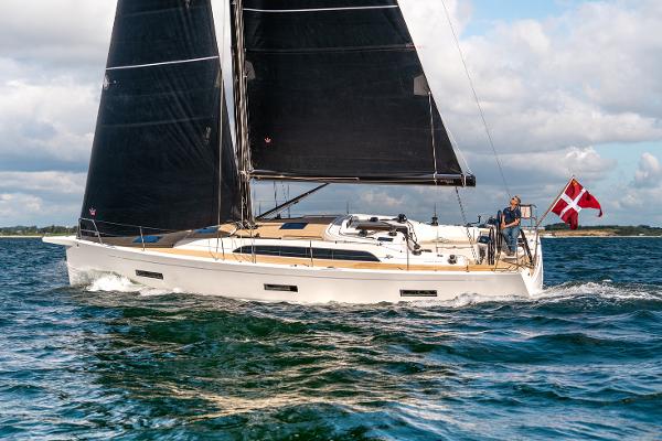 Slide: The Image of X-Yachts x4.0 2024 - 0