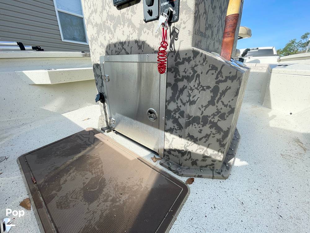 Slide: The Image of Center Console W/storage - 13929807