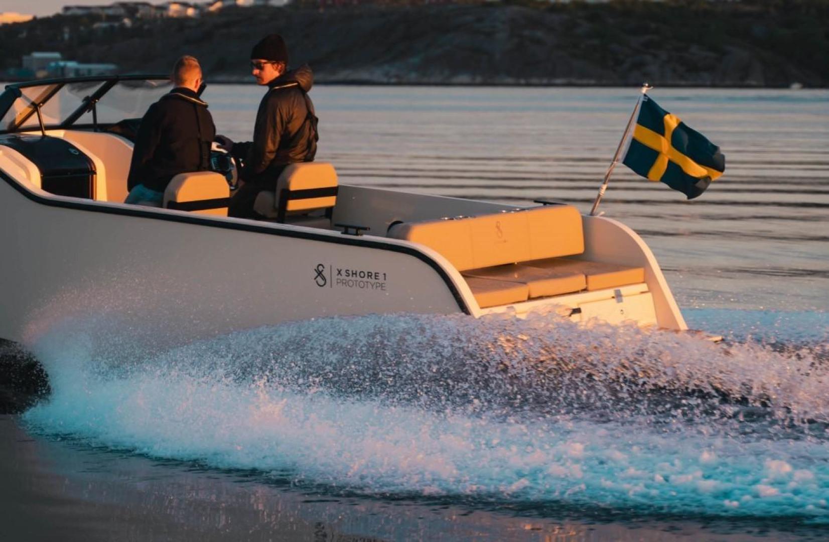 Slide: The Image of X Shore X Shore 1 2023 - 3521714