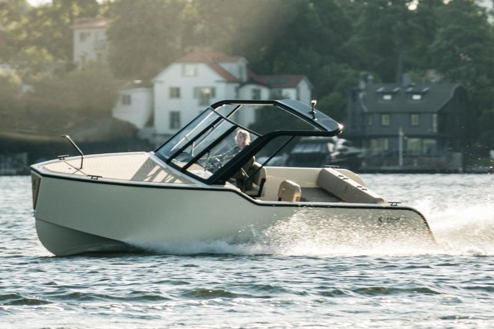 Slide: The Image of X Shore X Shore 1 2023 - 3521721