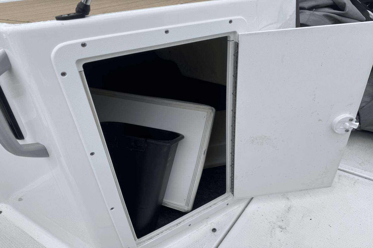 Slide: The Image of Yamaha 195S 2021 - 10