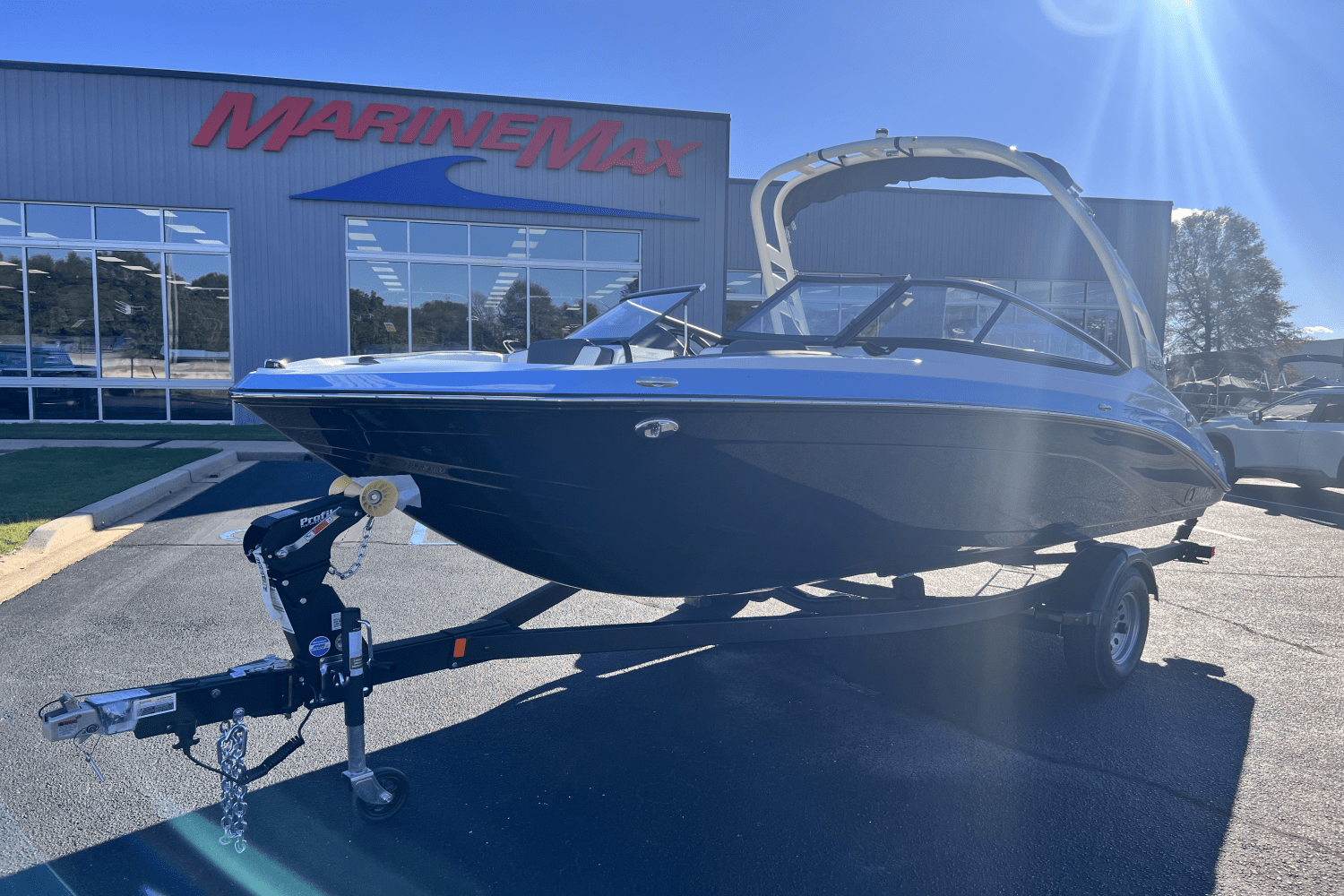 Slide: The Image of Yamaha 195S 2025 - 1