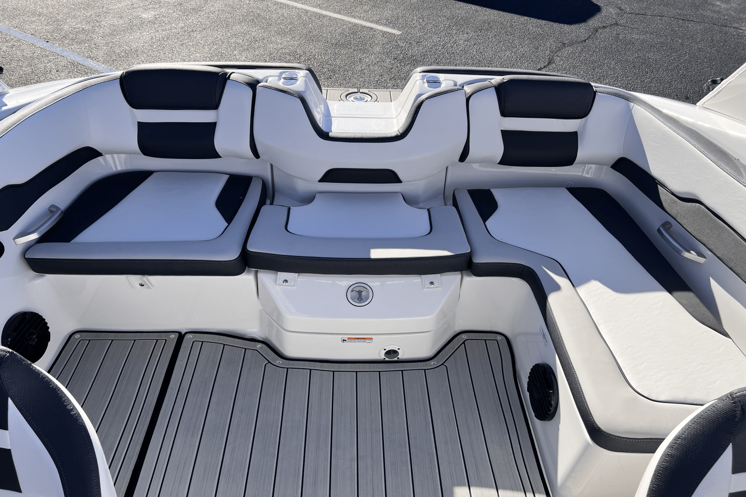 Slide: The Image of Yamaha 195S 2025 - 14