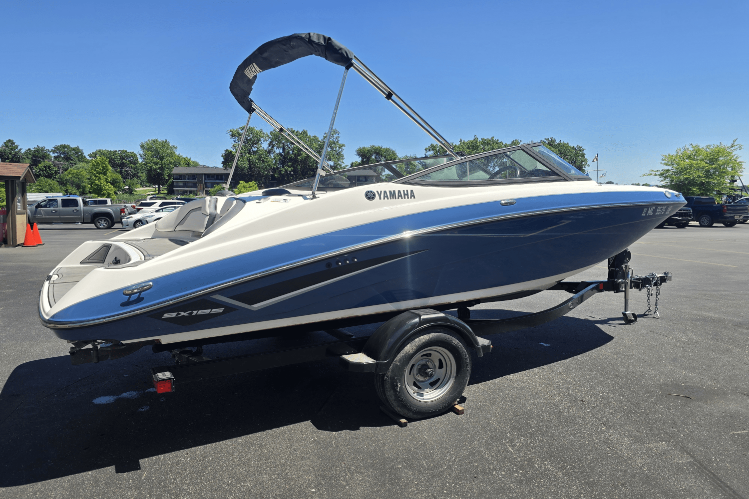 Slide: The Image of Yamaha 195SX 2018 - 3