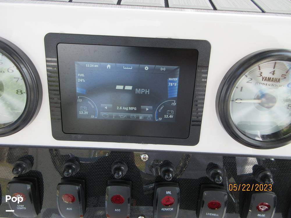 Slide: The Image of Yamaha 210 FSH 2022 - 12507007