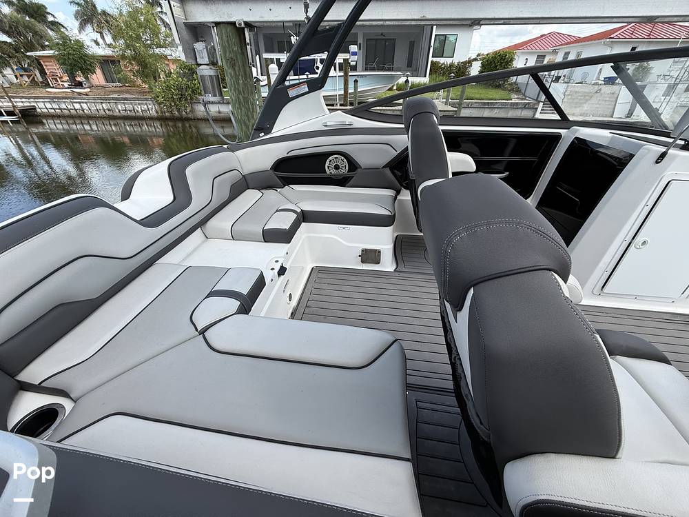 Slide: The Image of Yamaha 212 Limited 2017 - 15405152