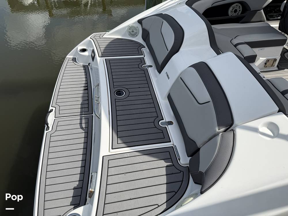 Slide: The Image of Yamaha 212 Limited 2017 - 15405159