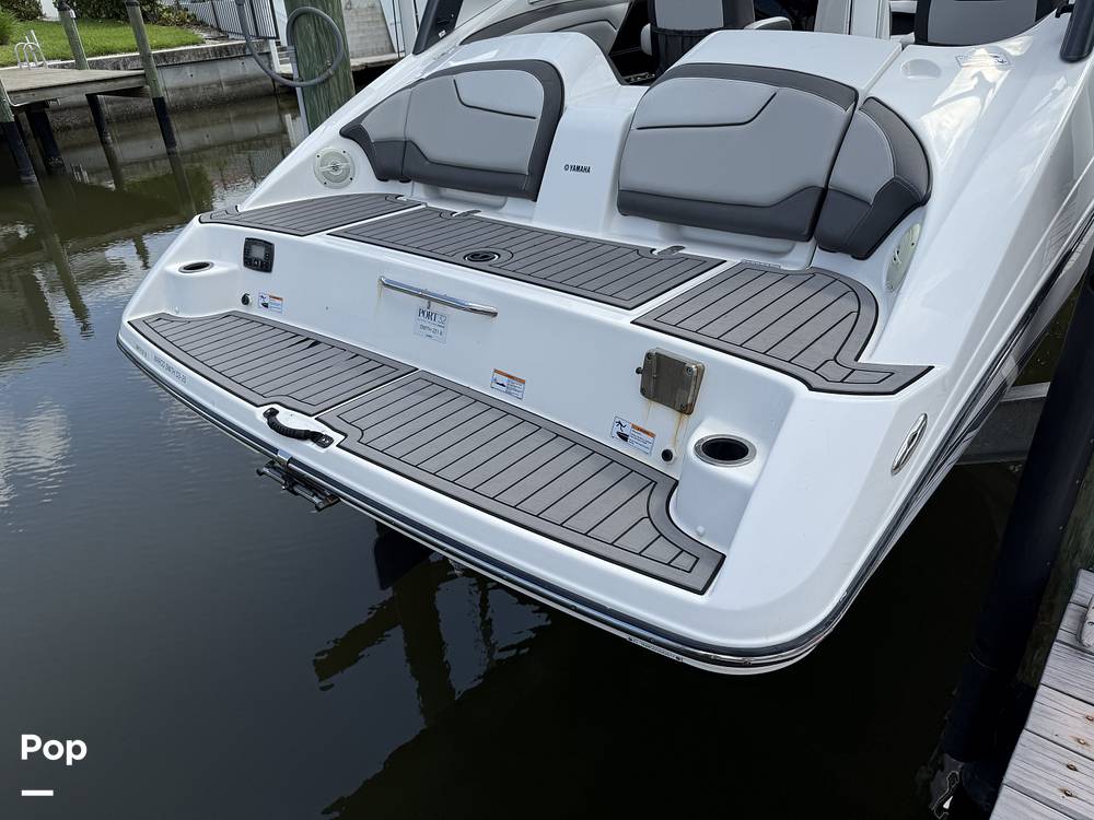 Slide: The Image of Yamaha 212 Limited 2017 - 15405161