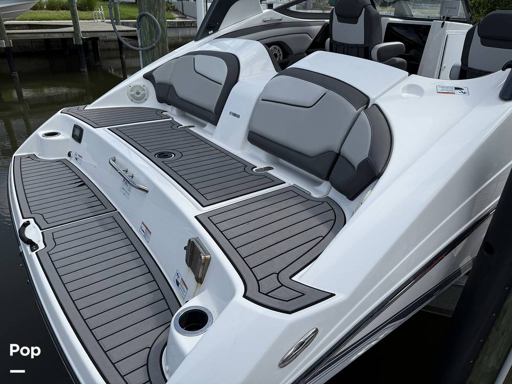 Slide: The Image of Yamaha 212 Limited 2017 - 15405162
