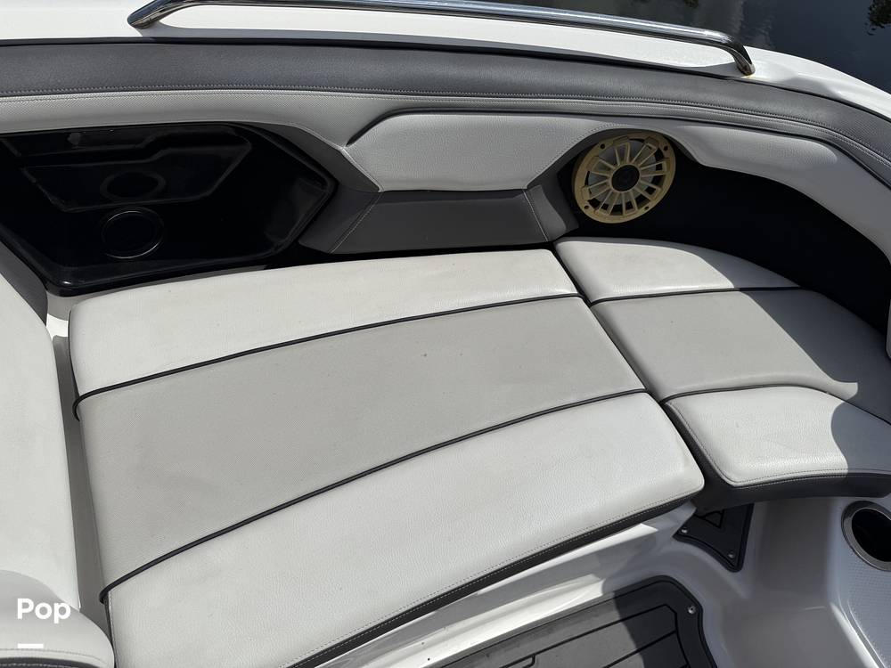 Slide: The Image of Yamaha 212 Limited 2017 - 15405180