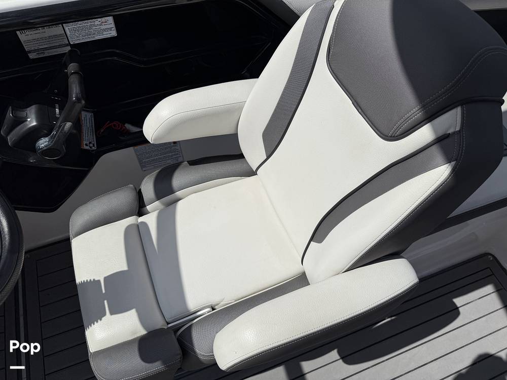 Slide: The Image of Yamaha 212 Limited 2017 - 15405188