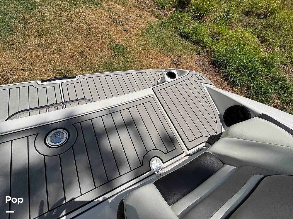 Slide: The Image of Yamaha 212 Limited 2020 - 15428840