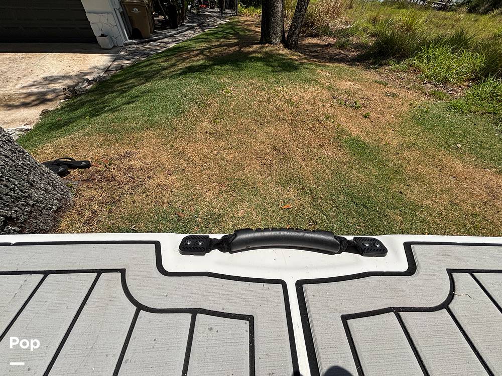 Slide: The Image of Yamaha 212 Limited 2020 - 15428841