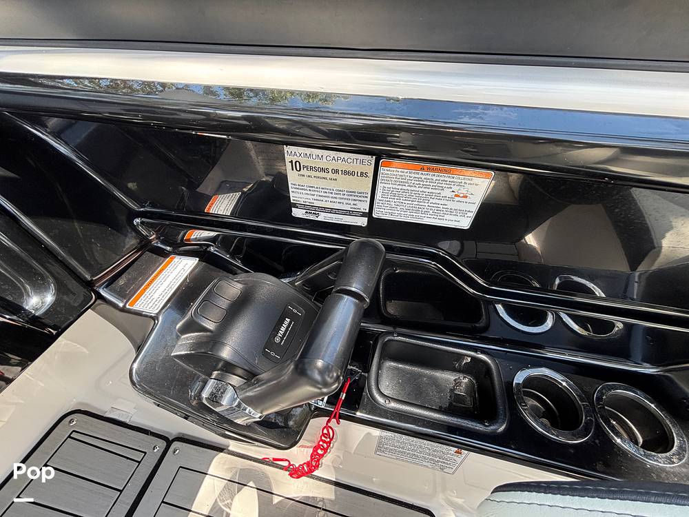 Slide: The Image of Yamaha 212 Limited 2020 - 15428857