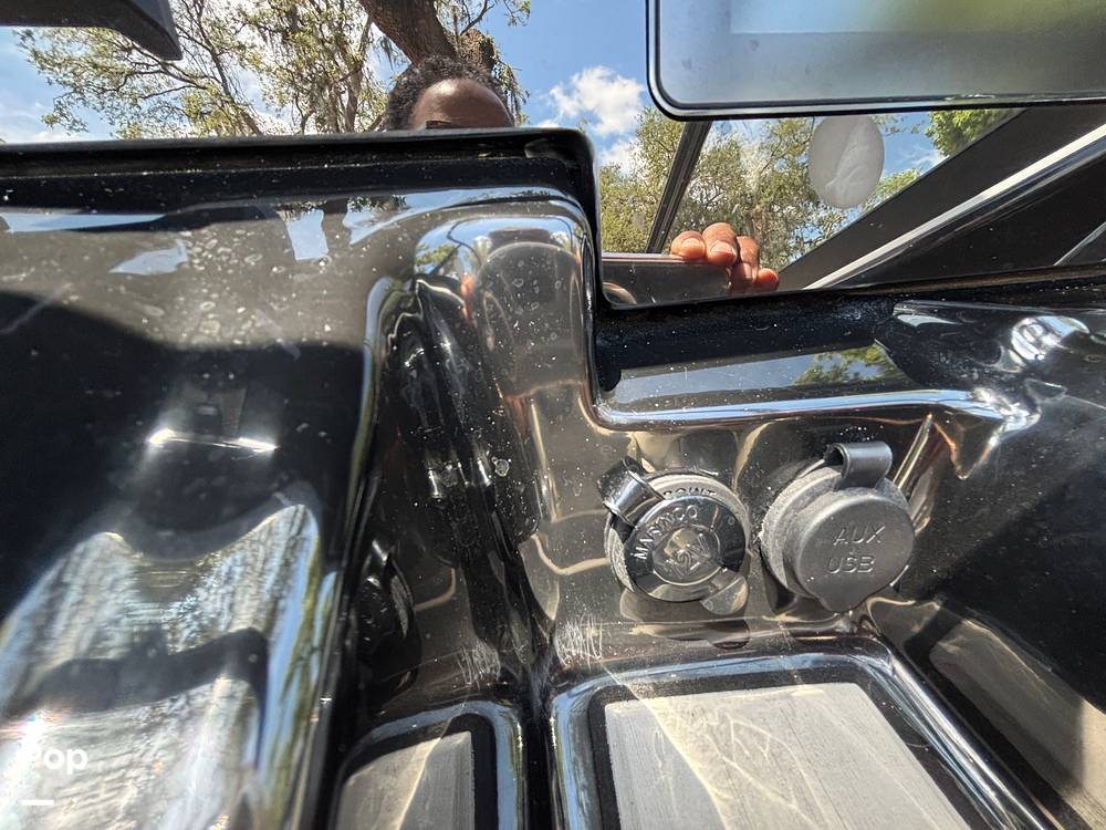 Slide: The Image of Yamaha 212 Limited 2020 - 15428864