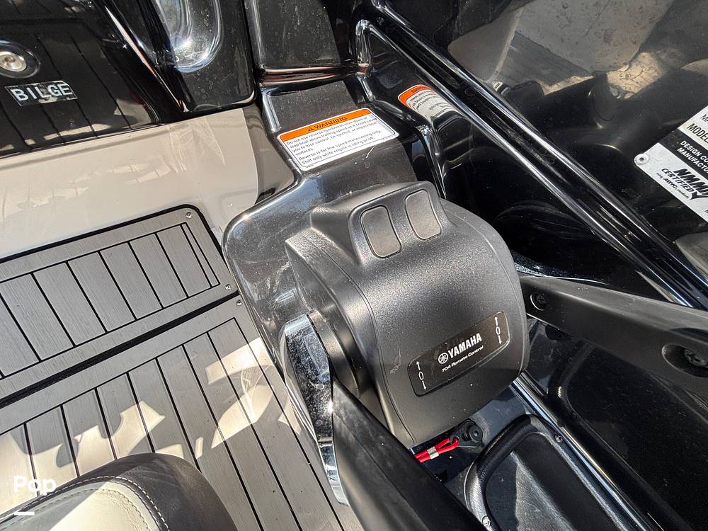 Slide: The Image of Yamaha 212 Limited 2020 - 15428866