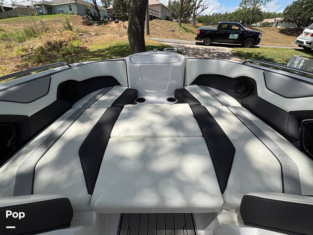 Slide: The Image of Yamaha 212 Limited 2020 - 15428891