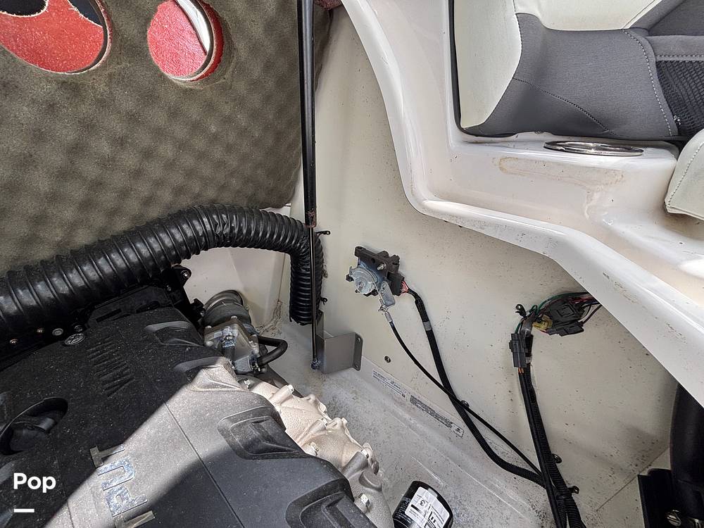 Slide: The Image of Yamaha 212 Limited 2020 - 15428895