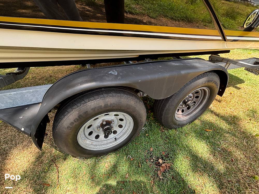 Slide: The Image of Yamaha 212 Limited 2020 - 15428901