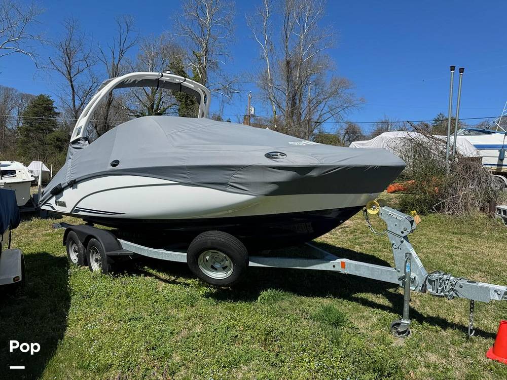 Slide: The Image of Yamaha 212 Limited S 2019 - 10